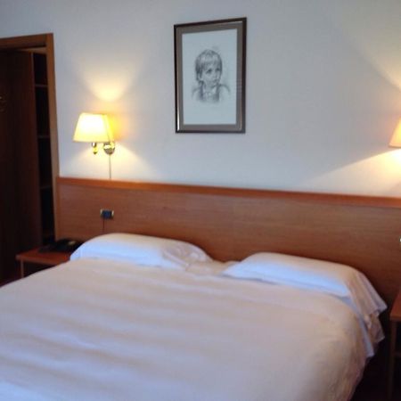 Hotel Palace Ровиго Экстерьер фото